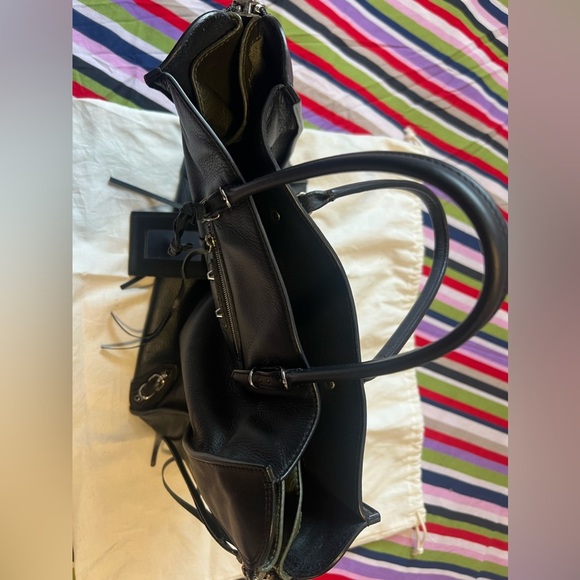 Balenciaga A5 Zip Around Tote - Picture 11 of 12